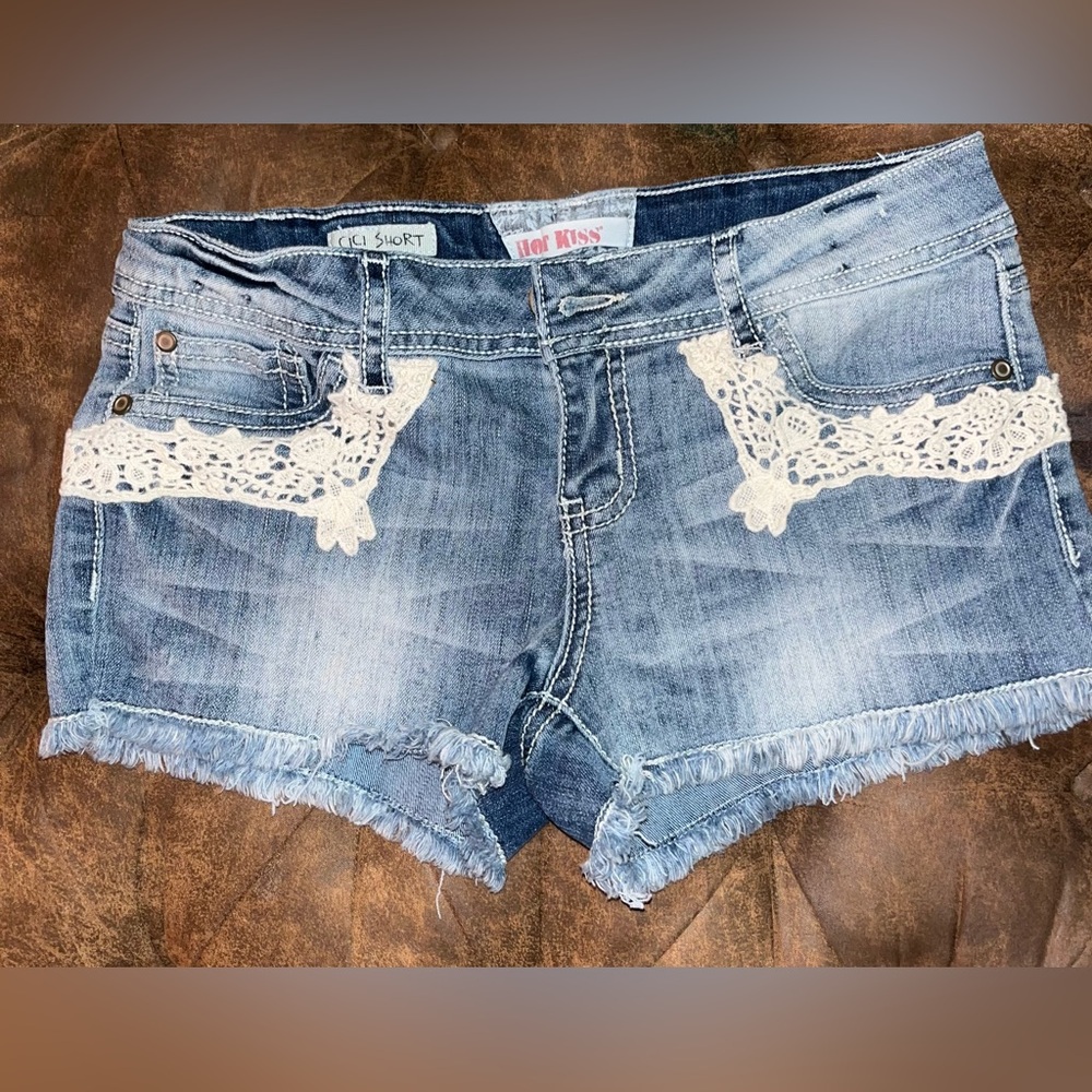 Women’s Hot Kiss CiCi shorts with lace detail
